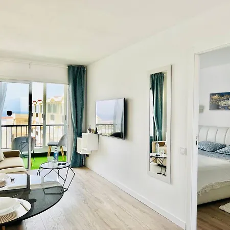 Las Americas Apartment With Ocean View *